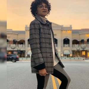 Meet your Posher, Alexandria